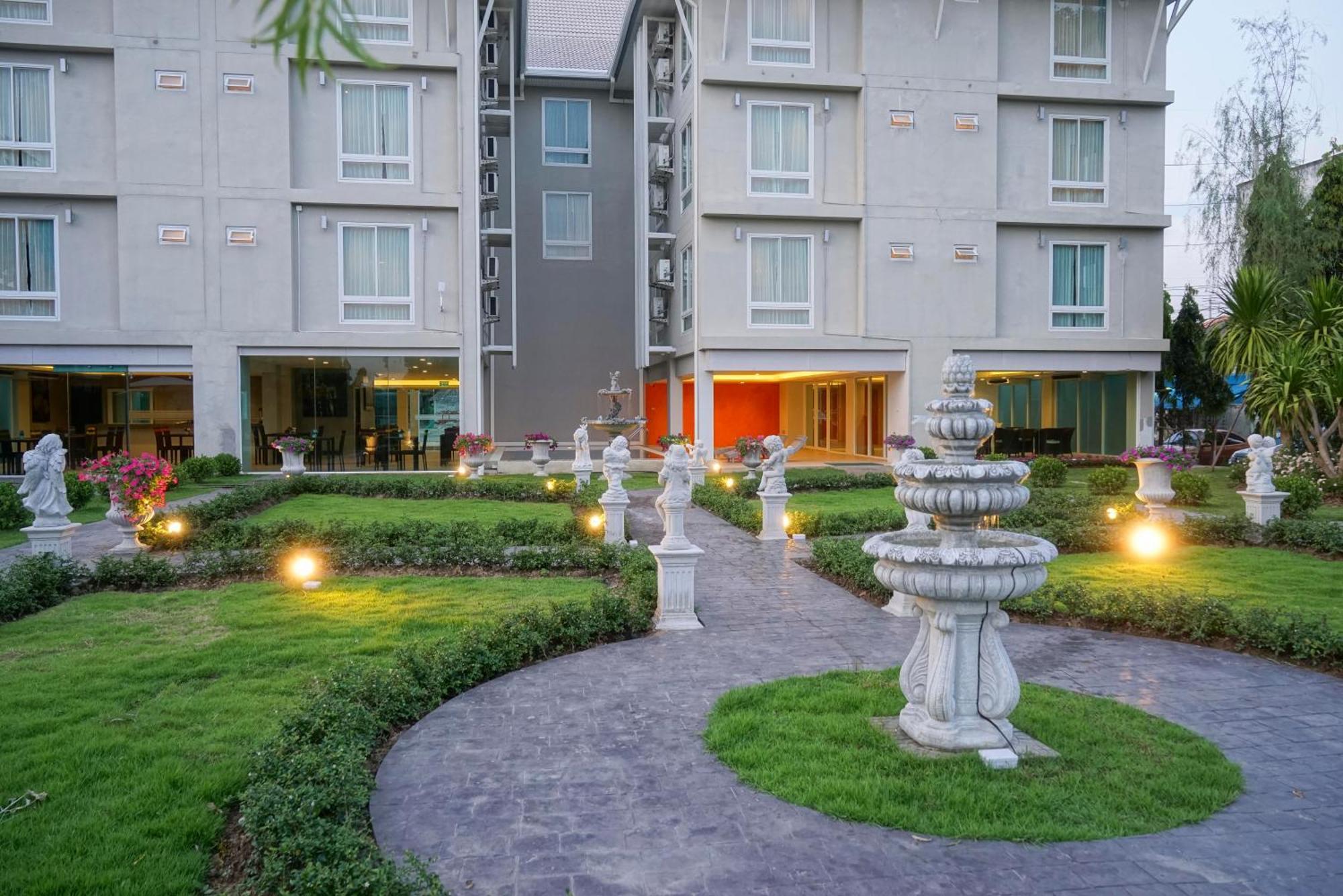 Nantra Chiangmai Riverfront Hotel Chiang Mai Ngoại thất bức ảnh