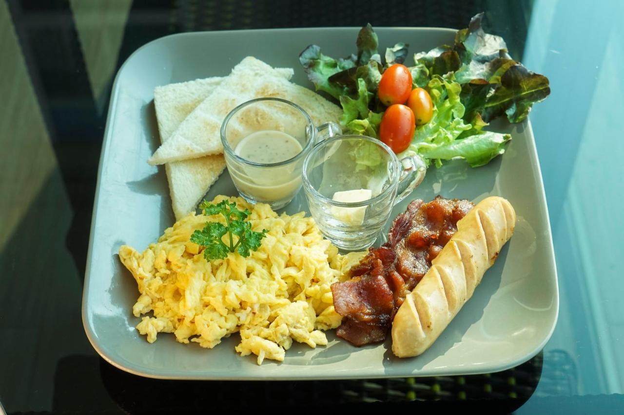 Nantra Chiangmai Riverfront Hotel Chiang Mai Ngoại thất bức ảnh