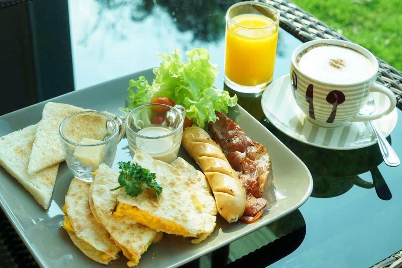 Nantra Chiangmai Riverfront Hotel Chiang Mai Ngoại thất bức ảnh