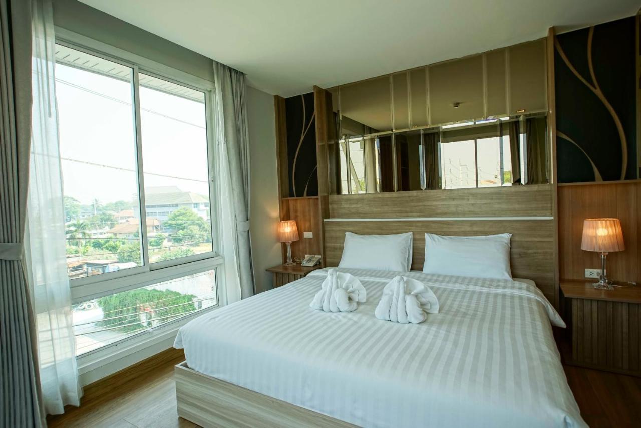 Nantra Chiangmai Riverfront Hotel Chiang Mai Phòng bức ảnh